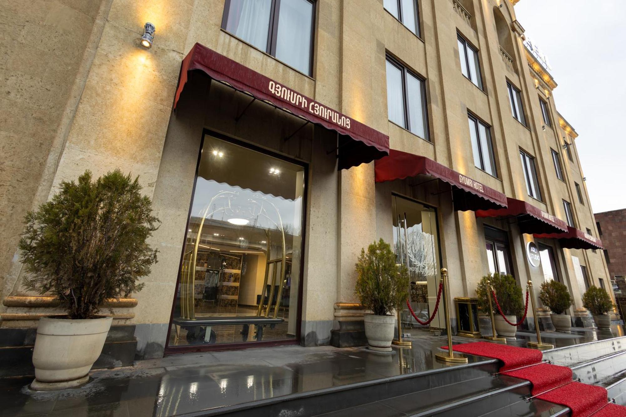 Gyumri Hotel Bagian luar foto