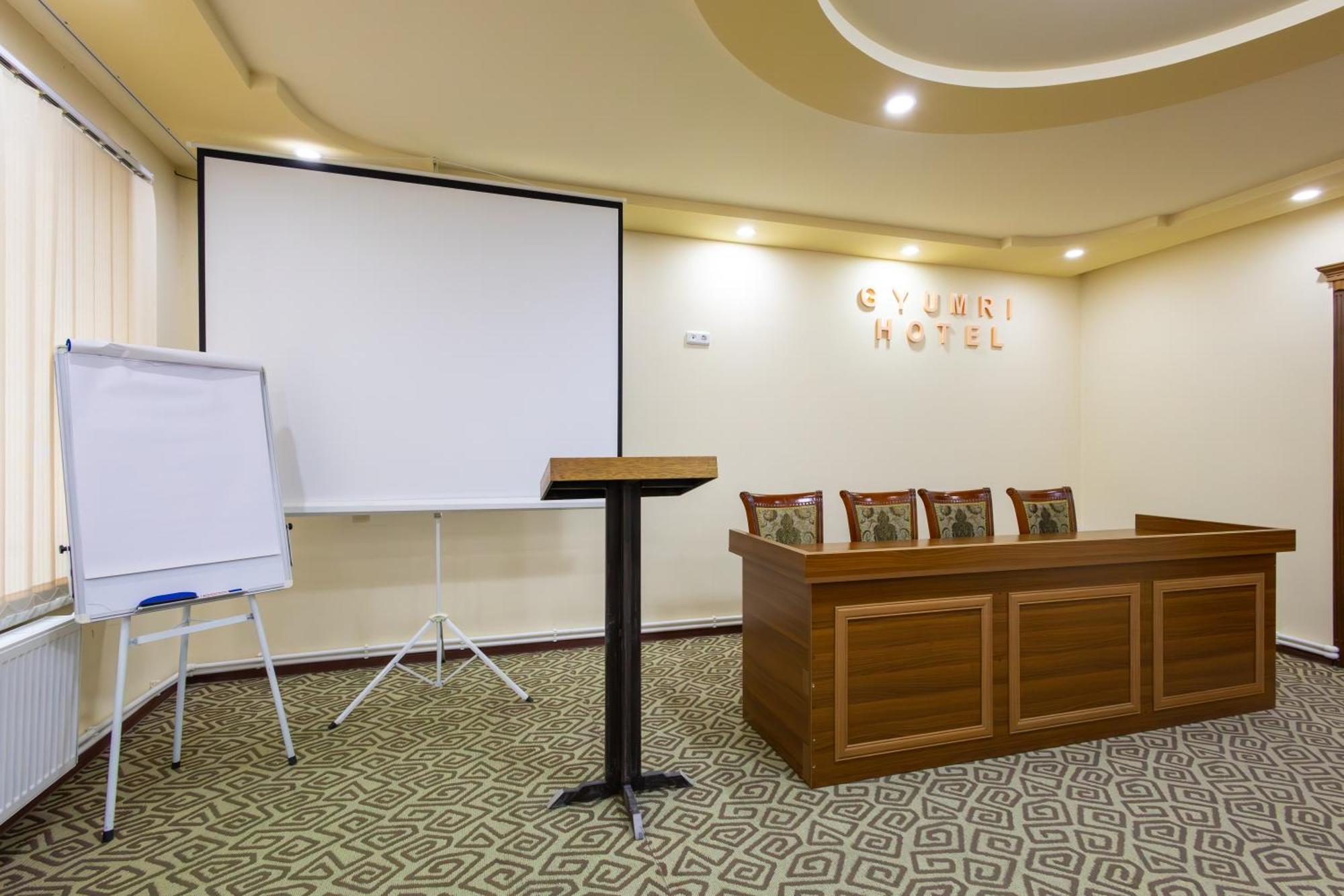 Gyumri Hotel Bagian luar foto