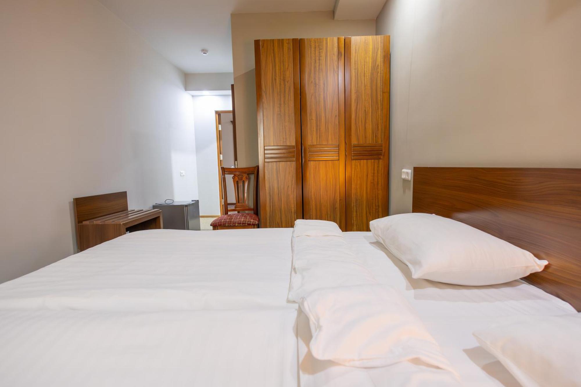 Gyumri Hotel Bagian luar foto