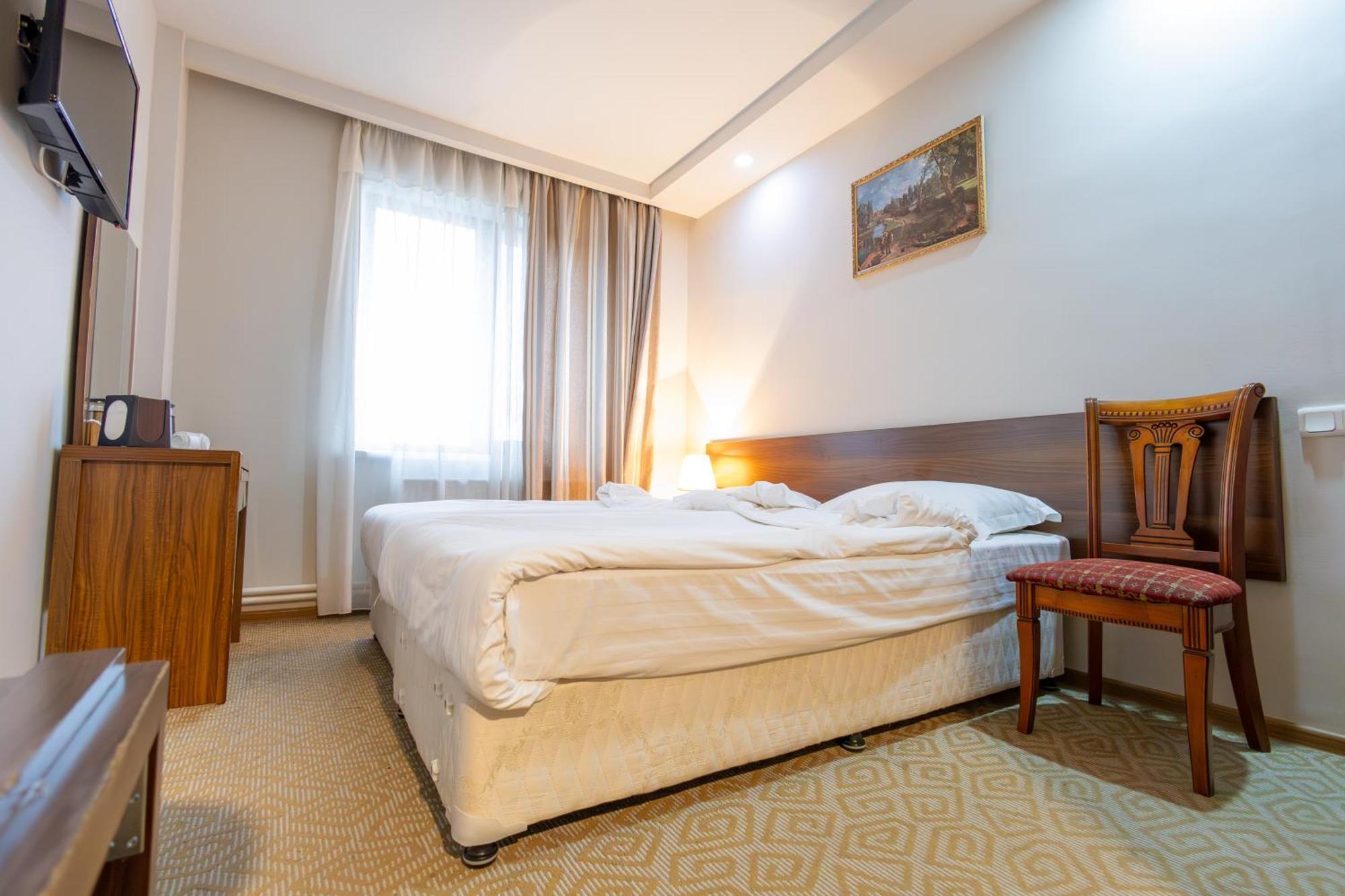 Gyumri Hotel Bagian luar foto