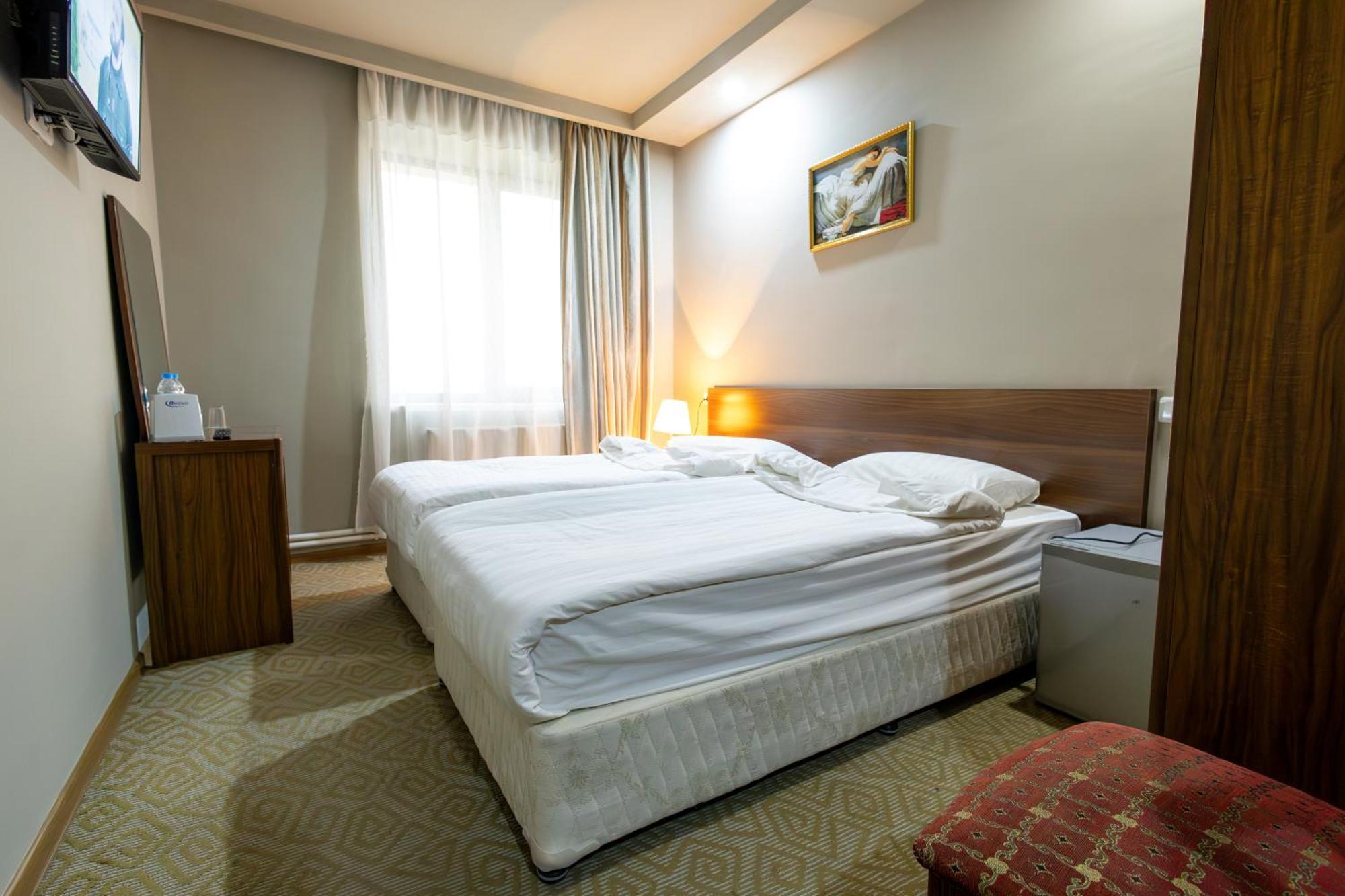 Gyumri Hotel Bagian luar foto